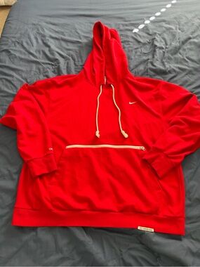 Nike Standard Issue Mens Hoodie XXL Red Dri-Fit Pullover Athletic Sweatshirt